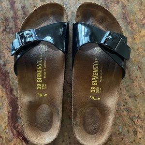 Birkenstock sandals size 39 black patent leather.
